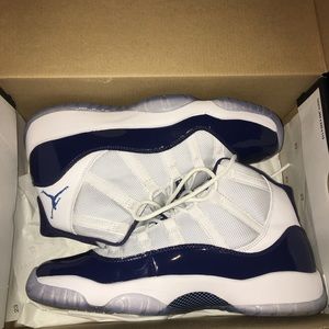 Jordan 11's